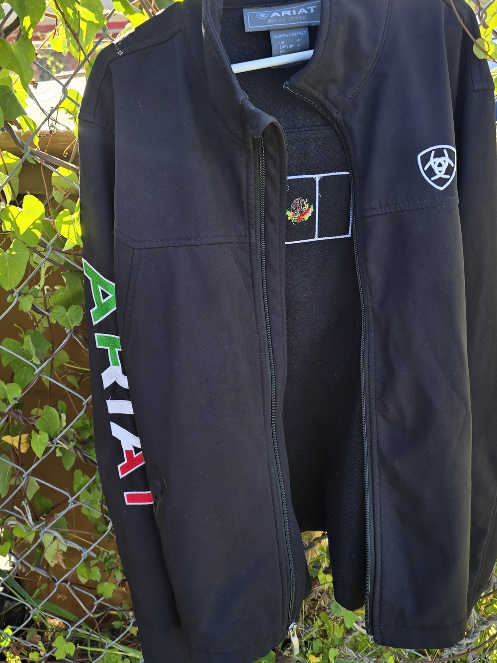Ariat Kids' Black Softshell Jacket with Logo Detail